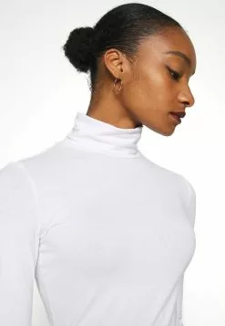 Anna Field 2 PACK - Langarmshirt - Black/white 12 Anna Field 2 PACK - Langarmshirt - Black/white -Anna Field Geschäft 5597880e4cc04411b16b36f09aaab6e0