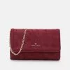 Anna Field Clutch - Red 2 Anna Field Clutch - Red -Anna Field Geschäft b9f471ba4f624437ace8cb833a701e36